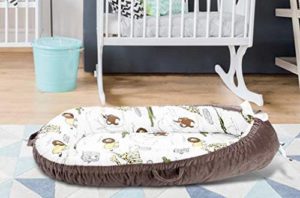 4. Uaugh Portable Cotton and Breathable Newborn Lounger 